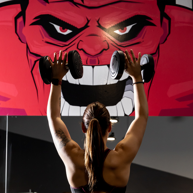 Te abrimos las puertas de Yoofit Boutique Gym Experience... Encontrarás mucho más de lo que imaginas en una comunidad en la que el deporte y sus valores son compartidos y disfrutados en unas instalaciones únicas con la último en tecnología fitness